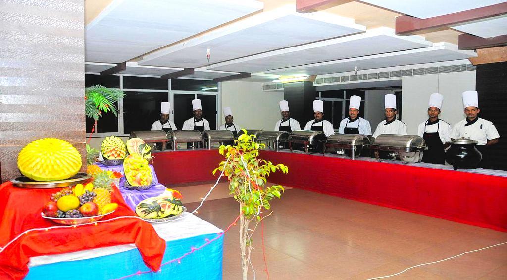 Hotel Central Park Ongole Extérieur photo